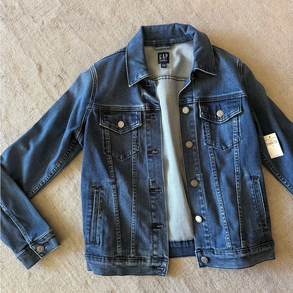 GAP Denim Jacket in Washed Blue (New w Tag)